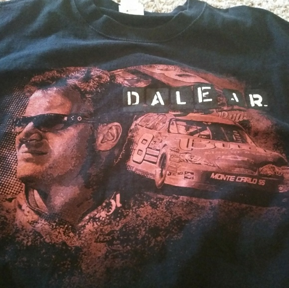 Dale Earnhardt Jr Chase Authentics Tee - Picture 3 of 5